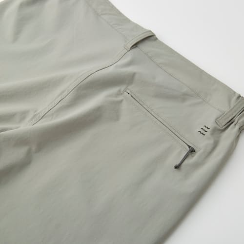 laydown image of Latitude Performance Short - 7.5"