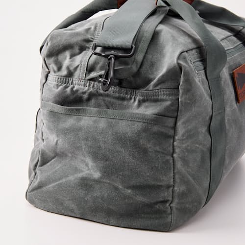 laydown detail image of Heritage Kit Bag 32L - Exclusive