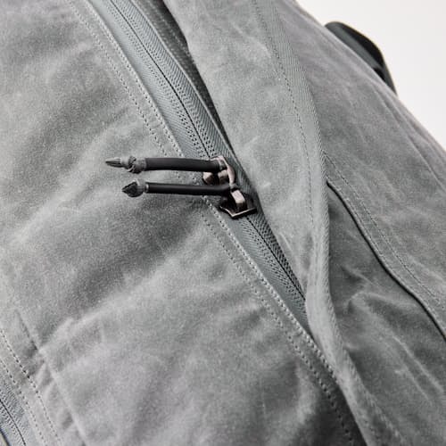 laydown detail image of Heritage Kit Bag 32L - Exclusive