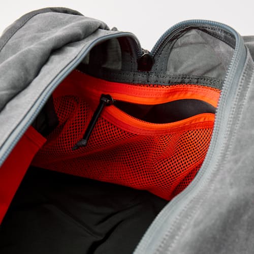 laydown detail image of Heritage Kit Bag 32L - Exclusive