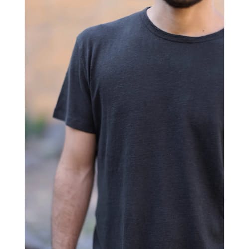 lifestyle image of Sun Linen T-Shirt