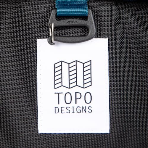laydown image of Global Travel Bag Rolling Luggage 44L