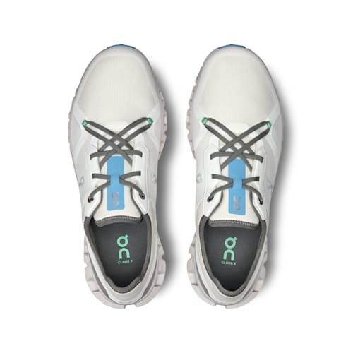 laydown image of Cloud X 3 AD Sneaker