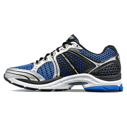 laydown image of Progrid Triumph 4 Sneaker