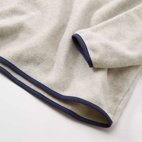 laydown image of Lightweight Synchilla Snap Pullover