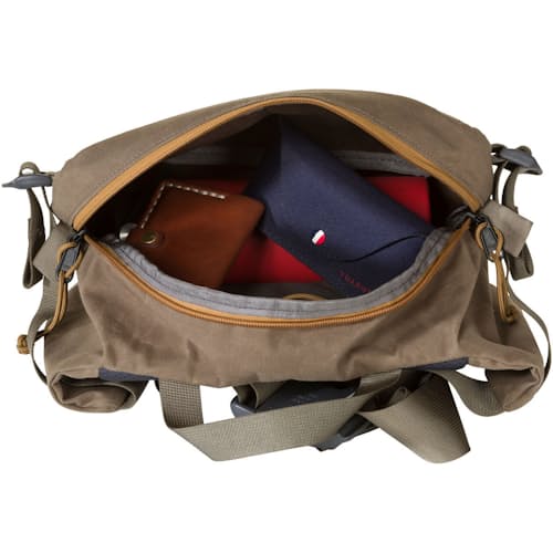 laydown image of Full Moon Hip Pack 6.3L