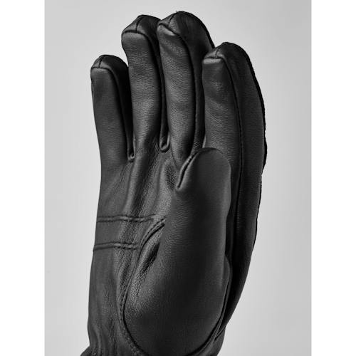 laydown image of Tore Glove