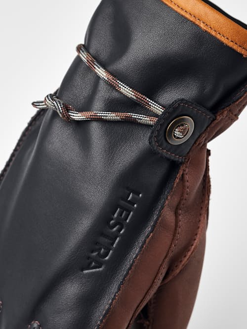 laydown detail image of Wakayama Glove