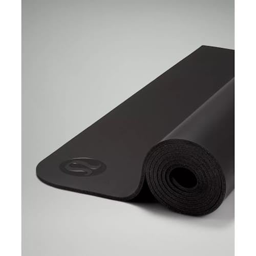 laydown image of The Mat 5MM
