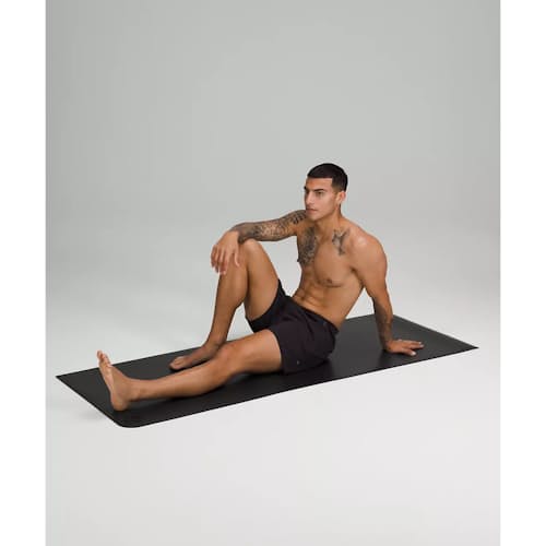 laydown image of The Mat 5MM