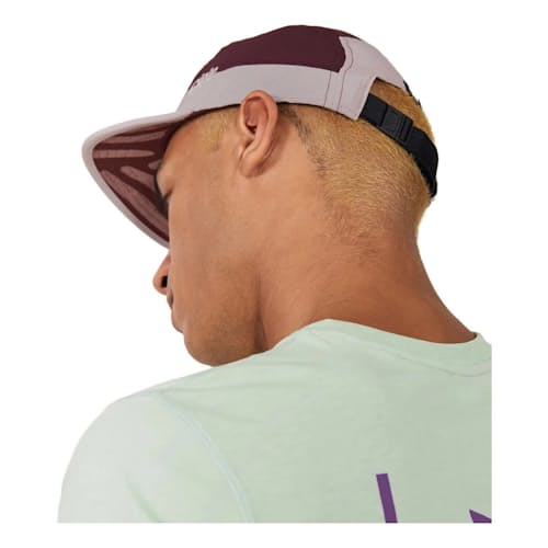 laydown image of GOCap - Iconic Small Running Hat