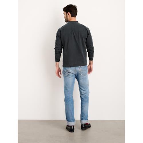 laydown image of Heavyweight Jersey Henley