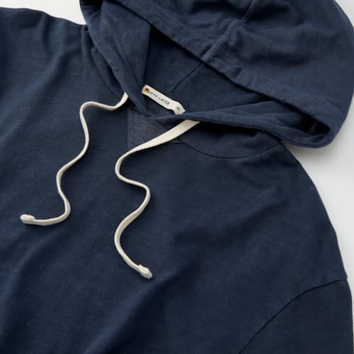 lifestyle image of Heavy Slub Lassen Hoodie