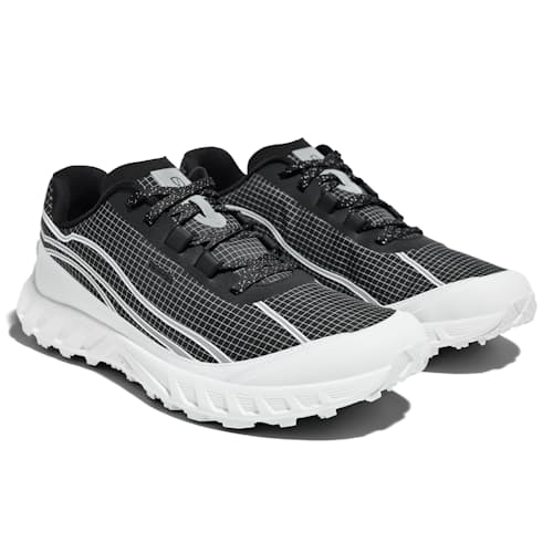 laydown image of 002 Trail Running Sneaker