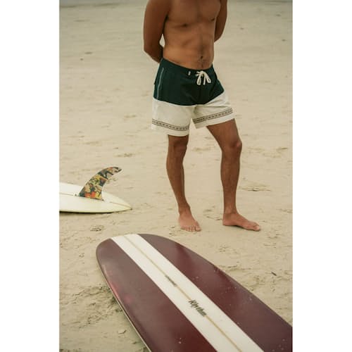 laydown image of Heritage Board Short - 6"