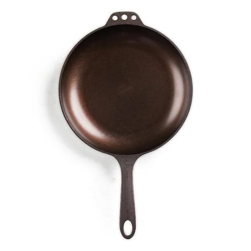 laydown image of No. 10 Cast Iron Chef Skillet