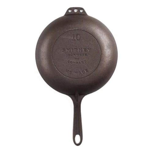laydown image of No. 10 Cast Iron Chef Skillet