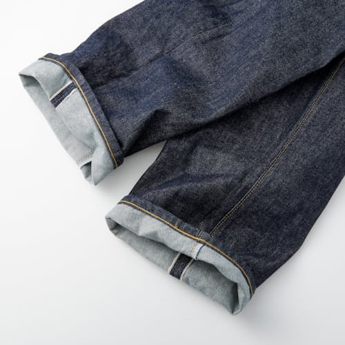 laydown image of GD113  Relaxed 13 oz. Selvedge Denim Jean