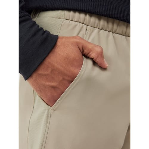 laydown image of High Stride Train Short - 7"