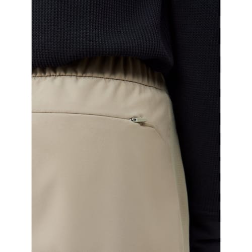 laydown image of High Stride Train Short - 7"
