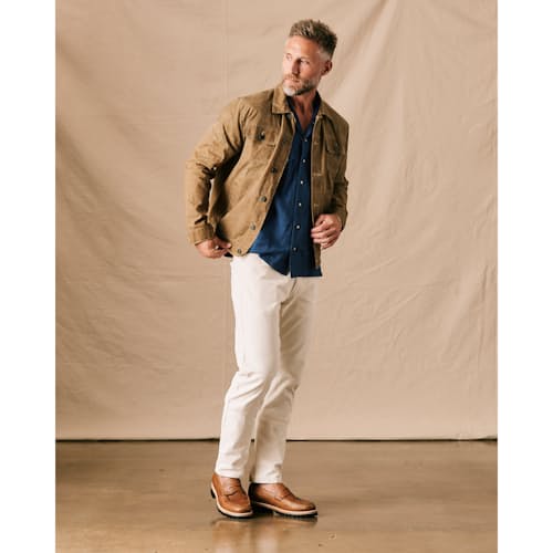 Chad is 6'1" and wearing a 31x32
