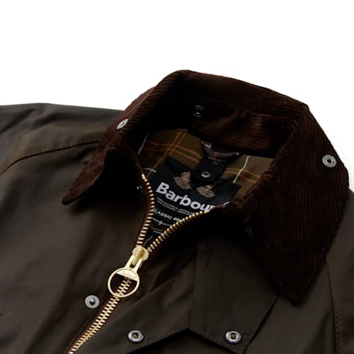 laydown detail image of Classic Beaufort Wax Jacket
