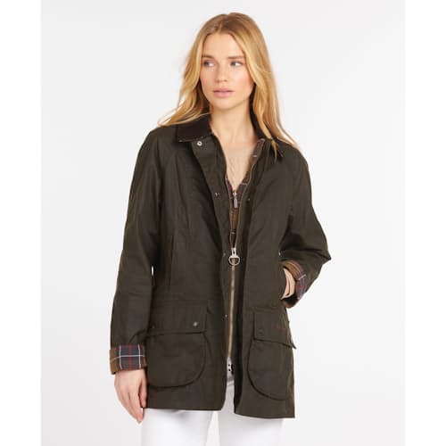 on model image of Women's Classic Beadnell Wax Jacket