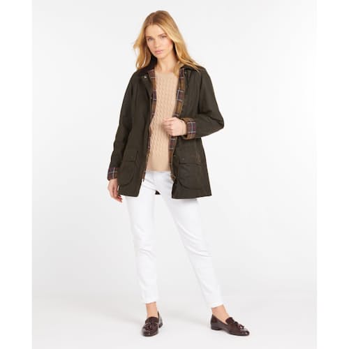 on model image of Women's Classic Beadnell Wax Jacket