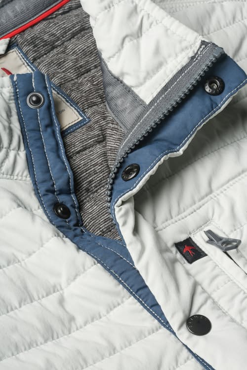 laydown detail image of Windzip Jacket