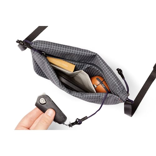laydown image of Lite Sacoche