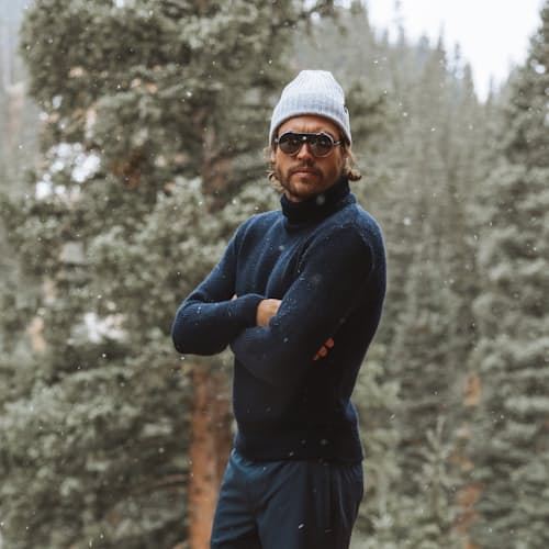 laydown image of Rollkragen Sweater