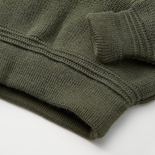 laydown image of Rollkragen Sweater