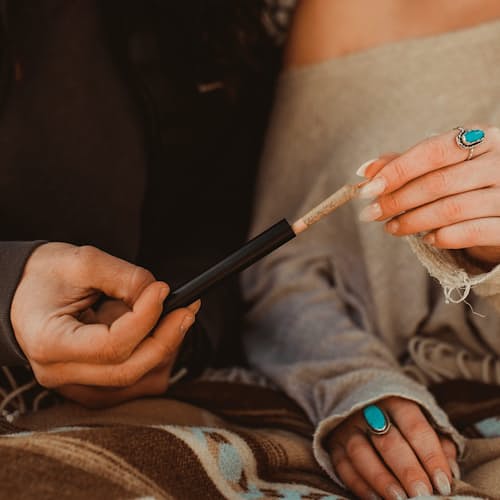 lifestyle image of StashLight