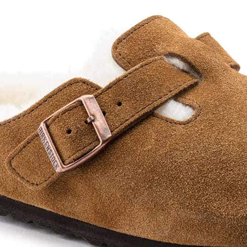 laydown image of Women's Boston Shearling Clog