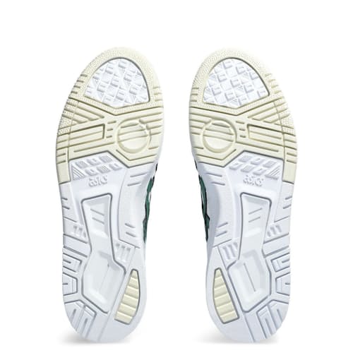 laydown image of EX89 Sneaker