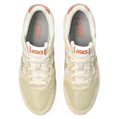 laydown image of Lyte Classic Sneaker