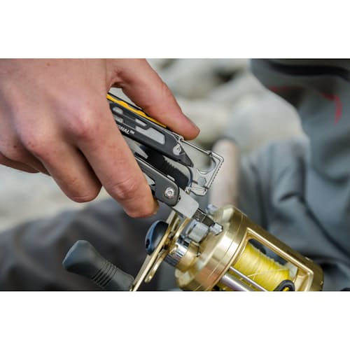 laydown image of Signal Outdoor Multi Tool