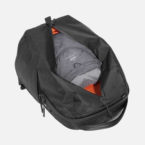 laydown image of Fit Pack 3 Backpack - 18L