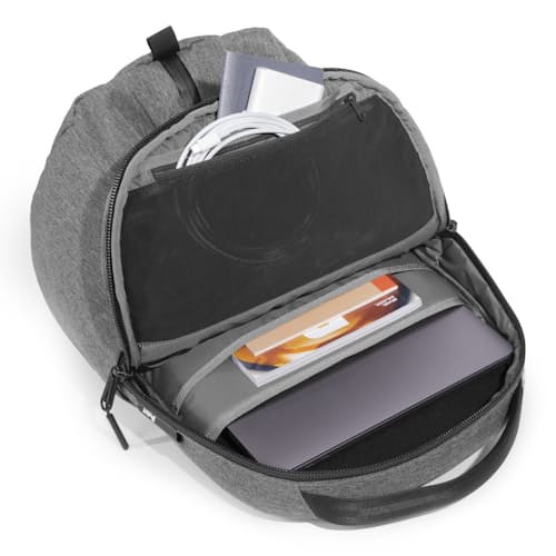 laydown image of Fit Pack 3 Backpack - 18L
