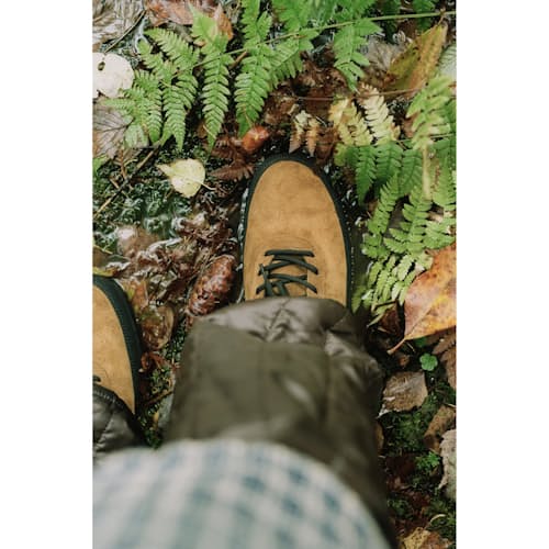 laydown image of Explorer Suede Black Sole