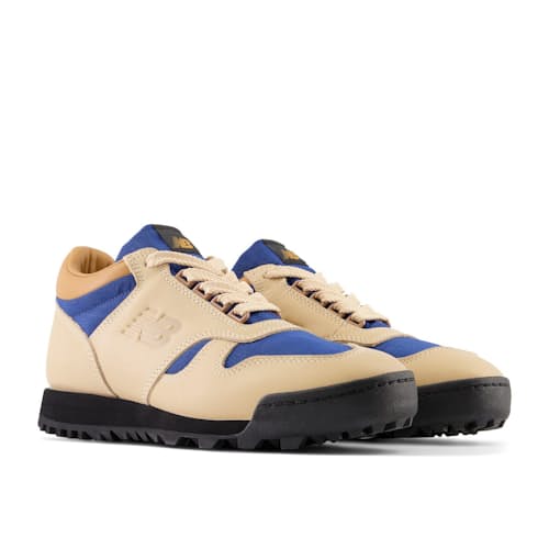 laydown image of Allagash Sneaker
