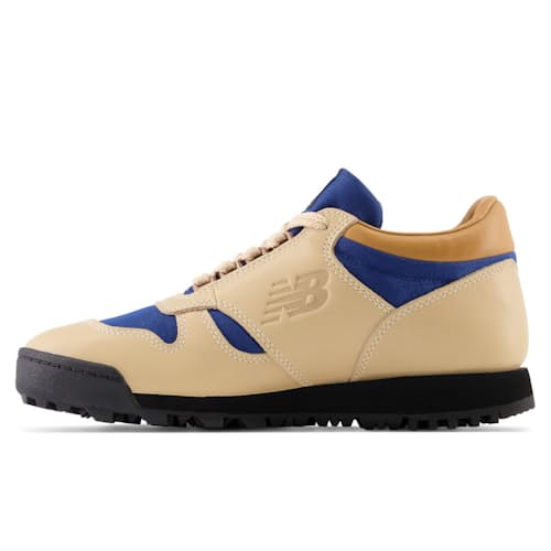 laydown image of Allagash Sneaker