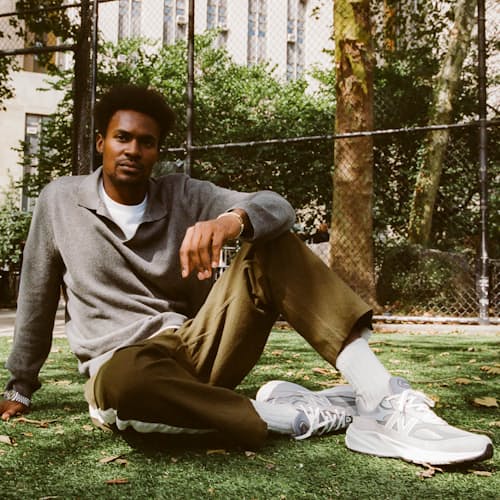 lifestyle image of Made in USA 990v6 Sneaker