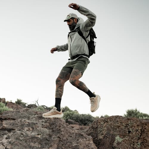lifestyle image of Kaha 2 Low GTX Trail Sneaker