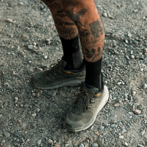 lifestyle image of Kaha 2 Low GTX Trail Sneaker