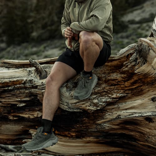 lifestyle image of Kaha 2 Low GTX Trail Sneaker