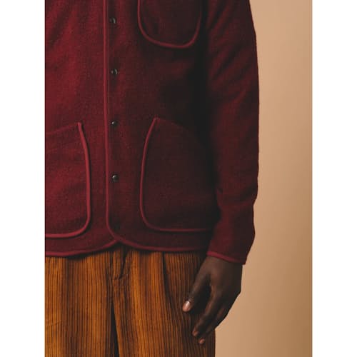 laydown image of Neist Fleece
