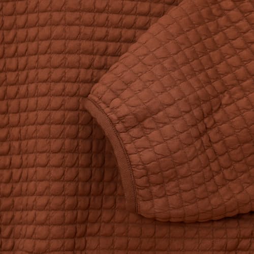 laydown image of Women's Midlayer_01