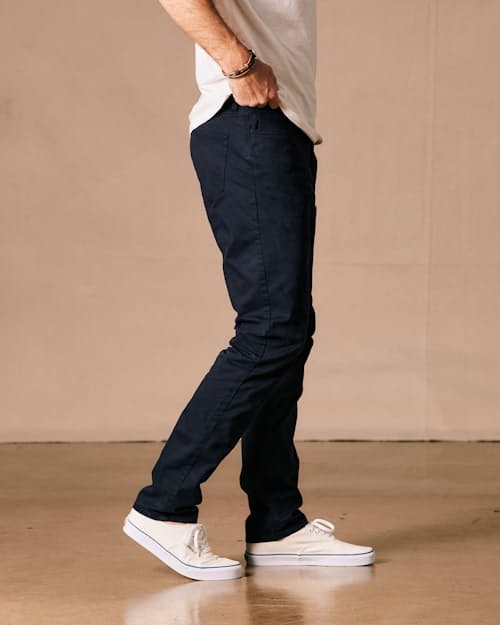 on model image of 365 Pant - HB Athletic Tapered