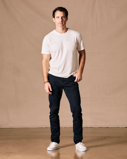 Anthony is 6'2", 187lbs, and wearing size 32 in Navy